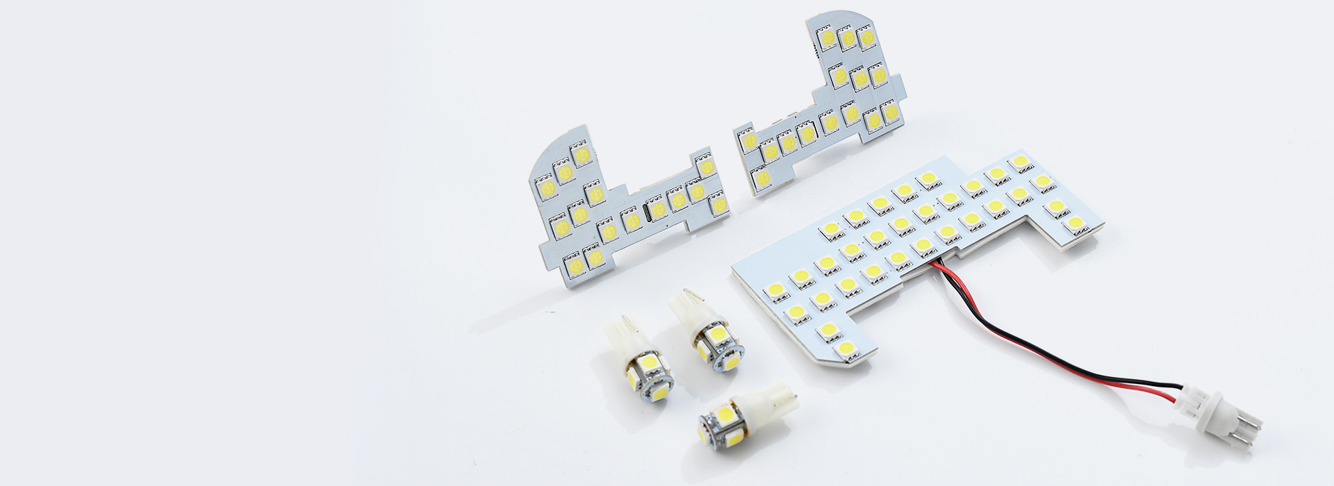 <h2>质量成就销量<br>品质铸就品牌</h2>|<h3>LED汽车室内灯</h3>